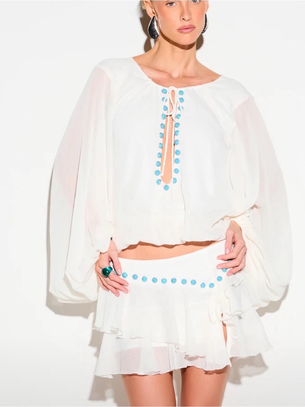NWT white 2pc Set - teal buttons